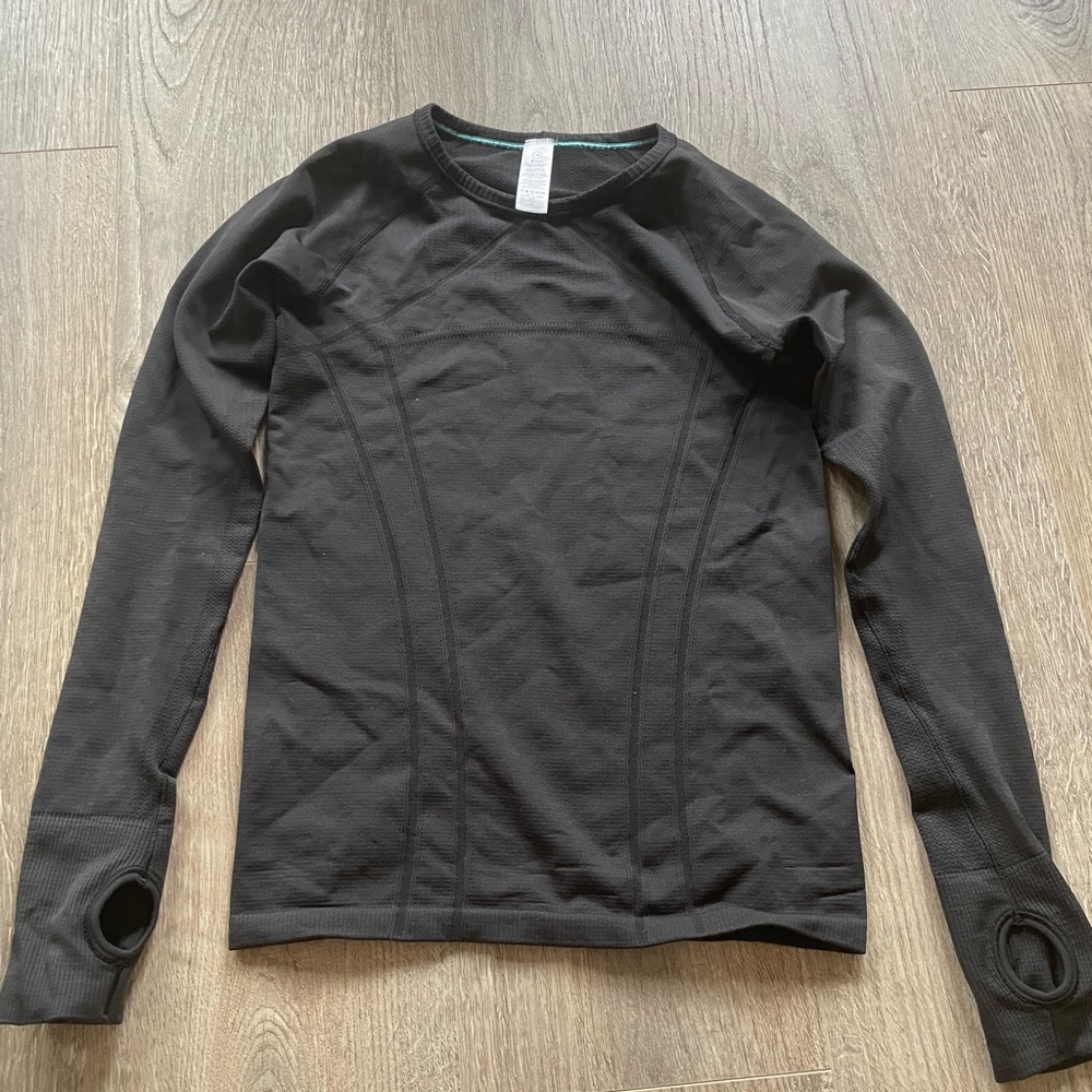 Girls ivivva black long sleeve